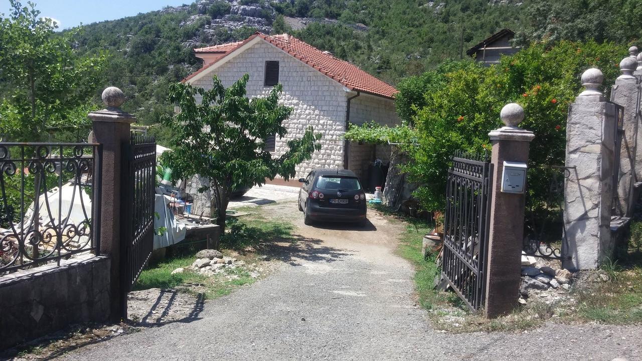 Skadar Lake - Karuc Apartments Kültér fotó